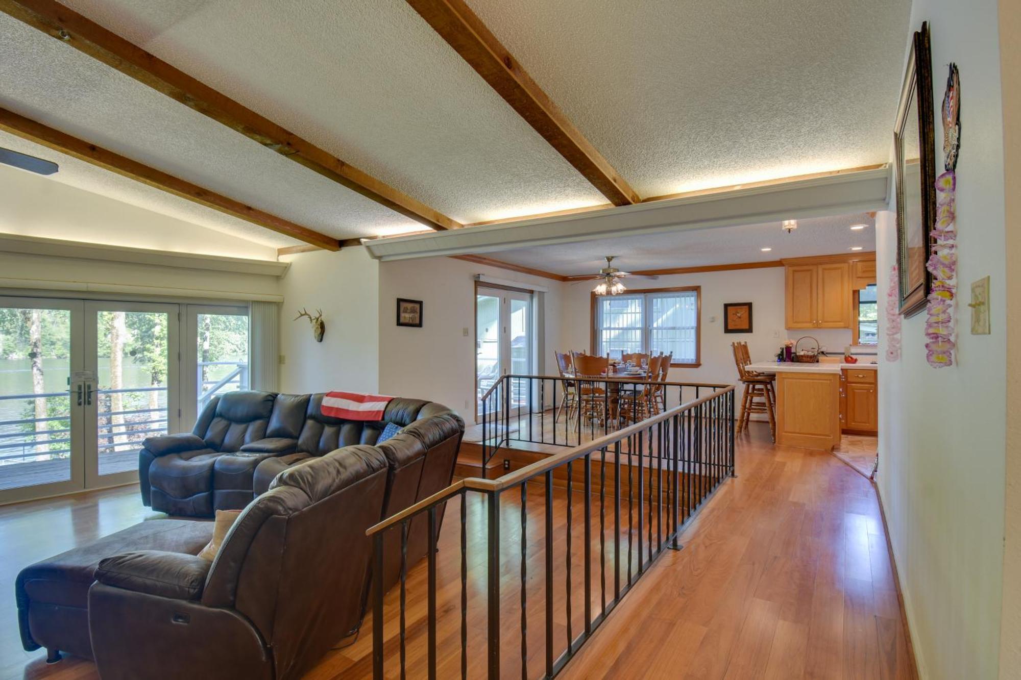 Lakefront Retreat With Deck, Dock And Resort Amenities Hot Springs Eksteriør bilde