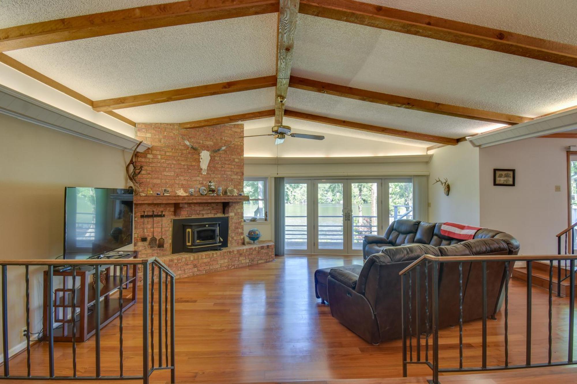 Lakefront Retreat With Deck, Dock And Resort Amenities Hot Springs Eksteriør bilde